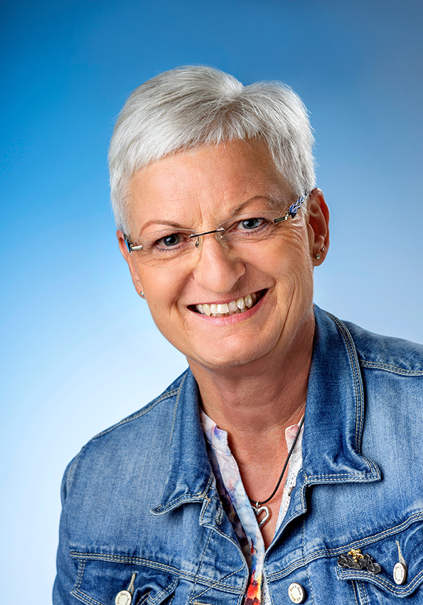 Angelika Burr